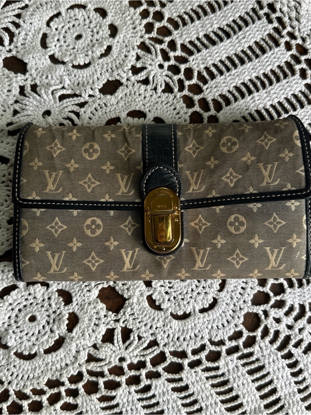 Louis Vuitton monogram wallet